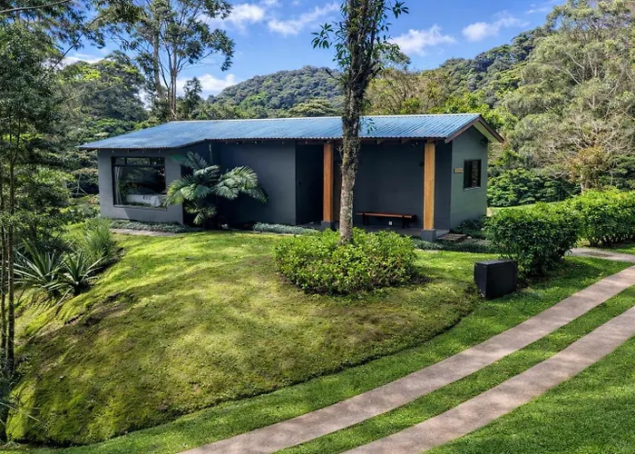 Olingo Monteverde - Stunning Home Near Adventure Parks